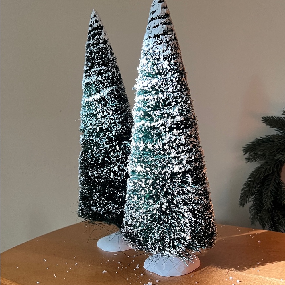 Department 56 Snow-Dusted Bottle Brush Green Trees -No Box -SFH